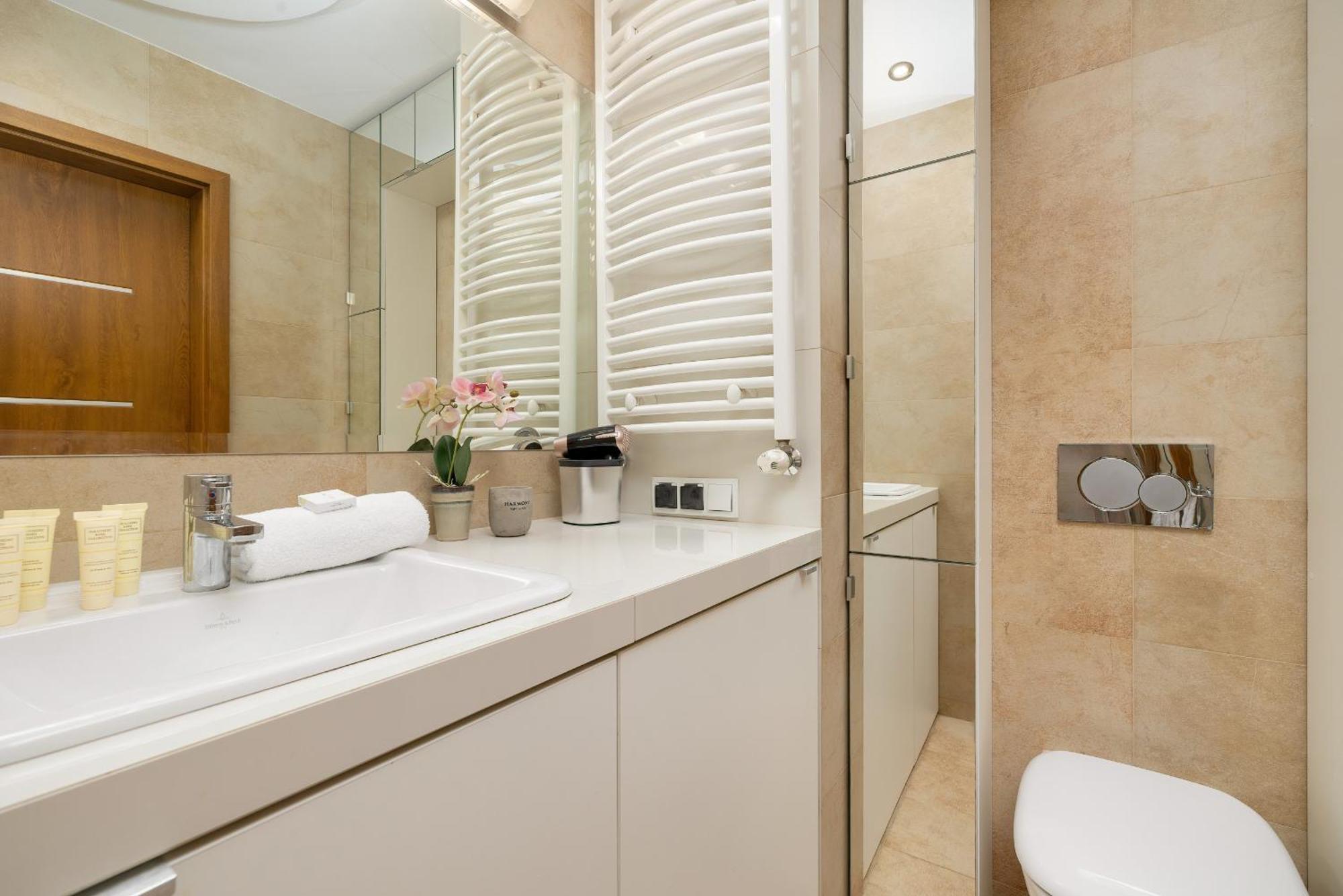 Centrum Krakowa Piekny Apartament Z Balkonem By Rent Like Home المظهر الخارجي الصورة